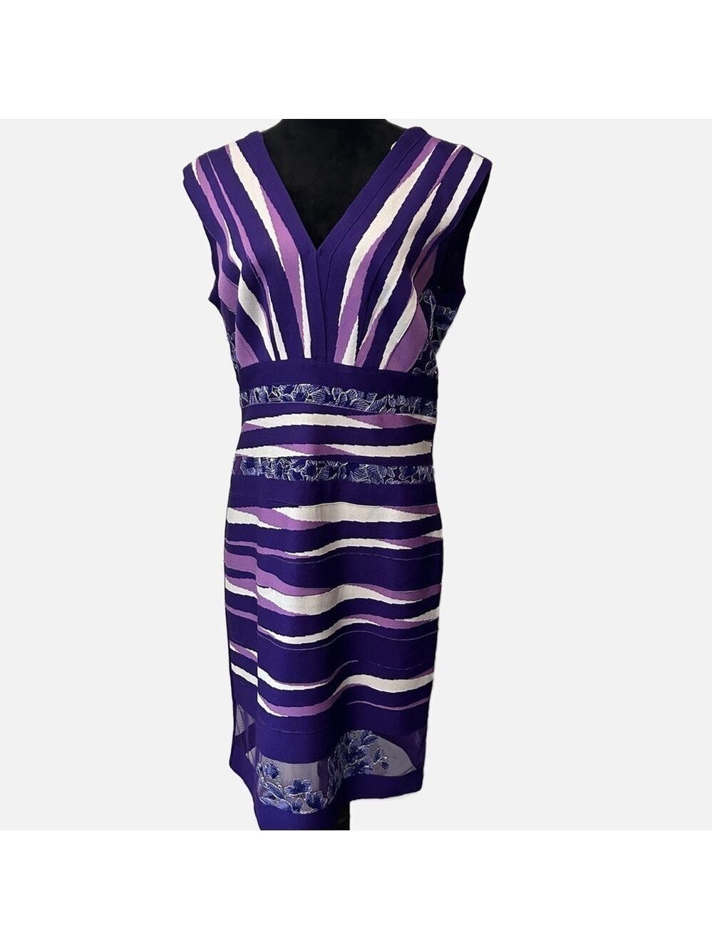 Tadashi Shoji Dress XL Women Floral Embroidered $498 Sheer Inserts Purple Nylon